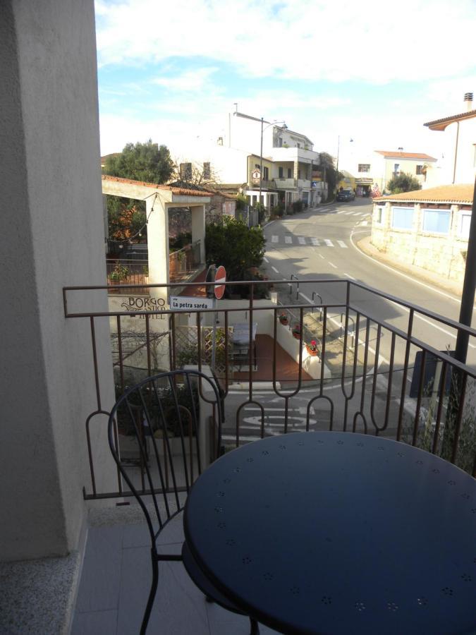 Petra Magica Appartement San Pantaleo Buitenkant foto